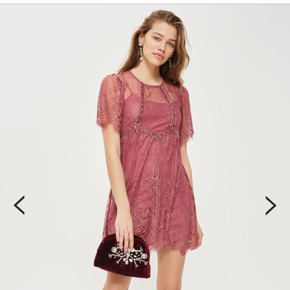 ✨SALE✨Topshop Velvet Trim Lace Flippy Dress